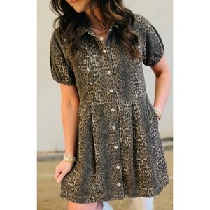 Entro leopard Print Button Down Short puff Sleeve Dress size Meduim